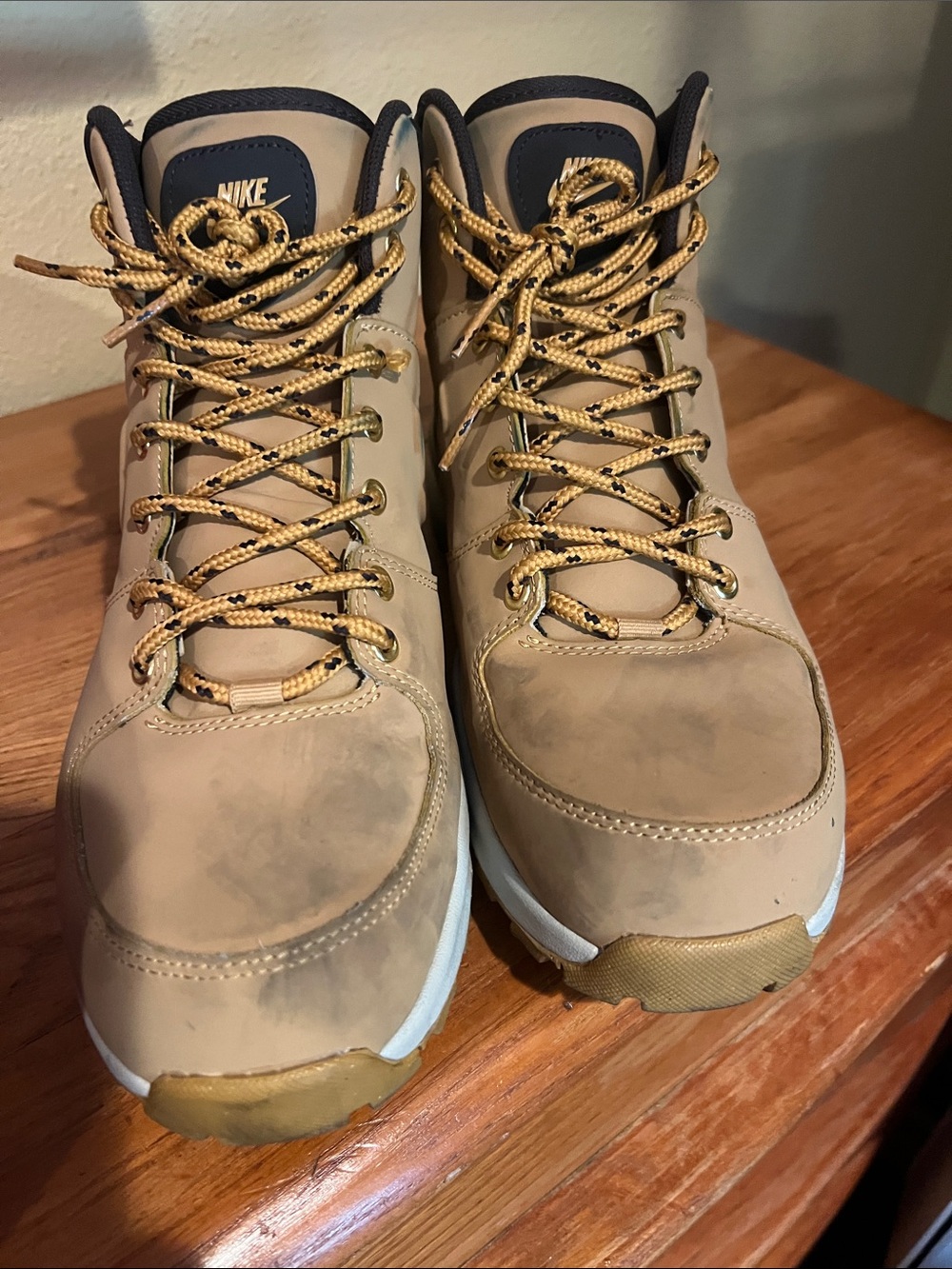 Nike Men's Tan High-Top Boots with Gold Accents